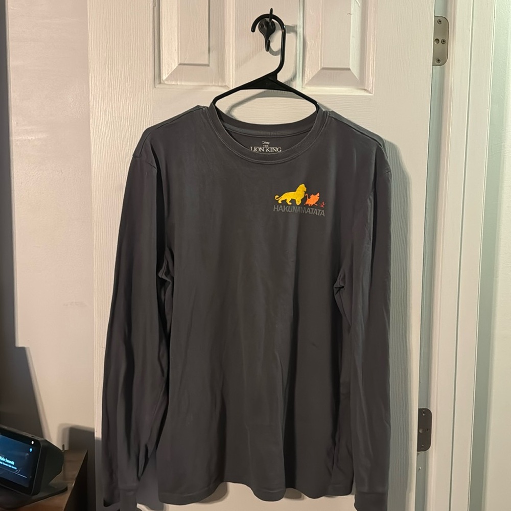 Disney The Lion King Hakunamatata Long Sleeve Tee Shirt  size medium